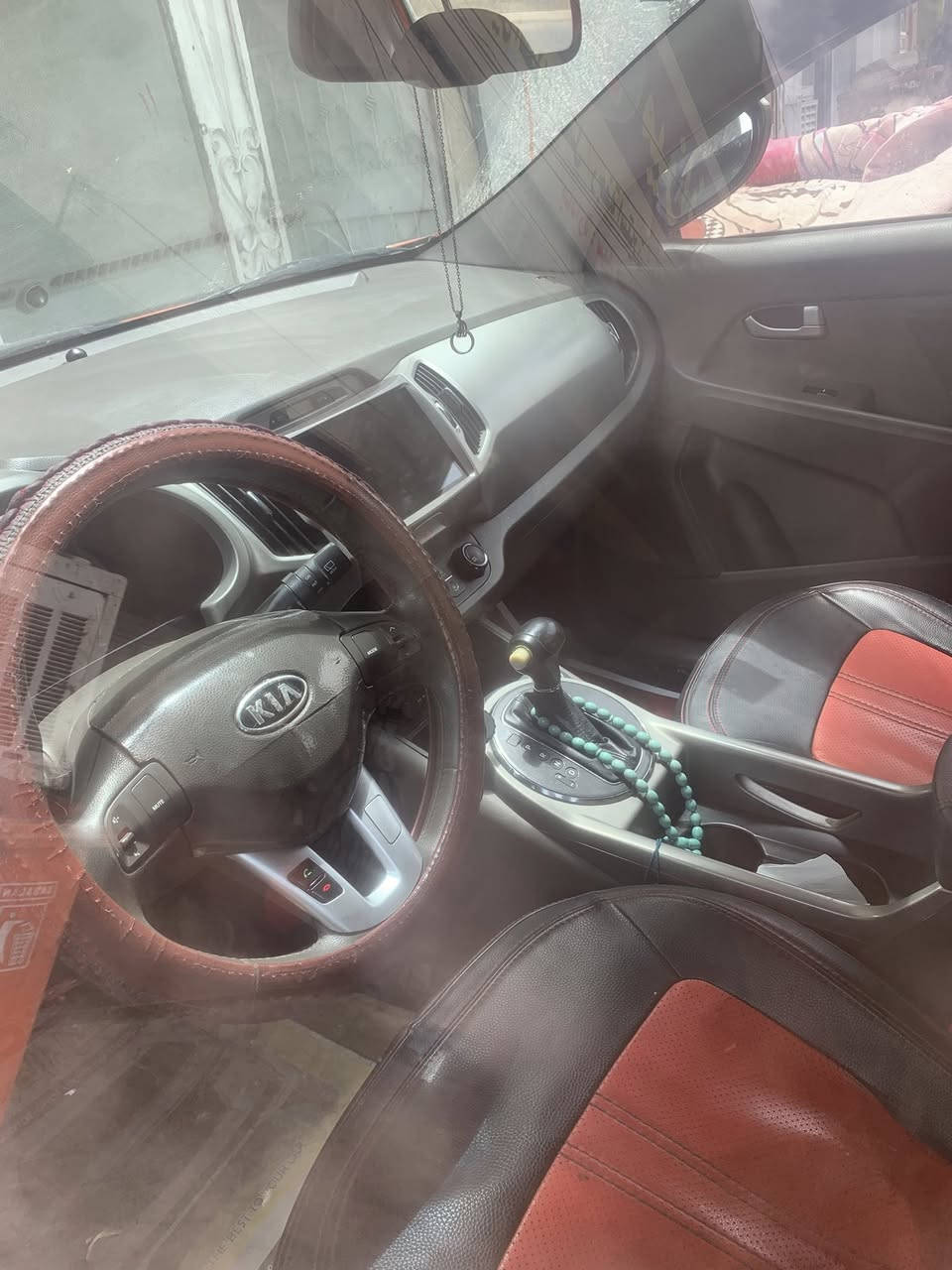 سلام عليكم     سبورتج مديل 2012. خليجي مكينه 2000 دوش  رقم بغداد   السياره جاهزه من كل النوحي 
بيه بس باب الصدر صبغ 
مكان بغداد   رقم الهاتف.  ***********
