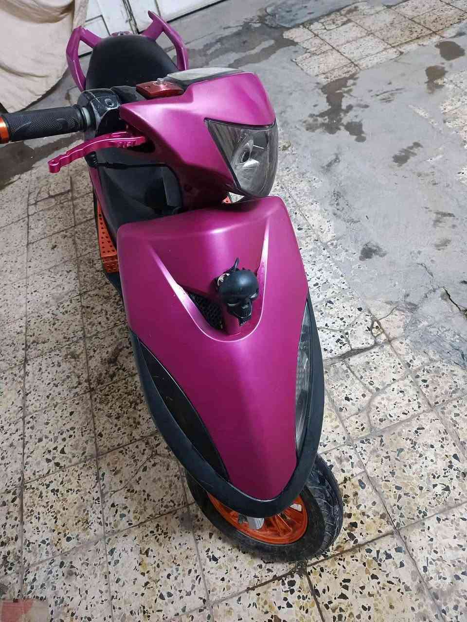 سلام عليكم ماكس عدلة للبيع
دراجة مزوعة تزويد كاملة مكملة كلهة شغالة مكينة تخبل شلعة ومعدل يشكن الكاع دراجة تزويد كامل من الطول للطول سعر 750 وبيهة مجال مكاني بغداد مدينة الصدر 
***********
