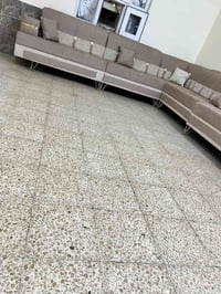 مستعمل قليل • ١٠ مقاعد • ٥ كوشات