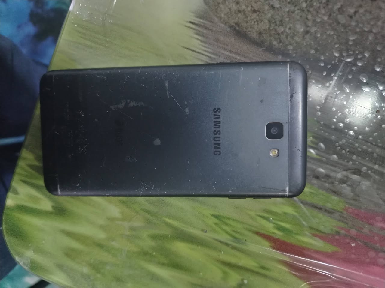 j7prime للبيع السعر 50 وبي مجال كامراته يحتاجلهن تنظيف والشاشة مرات تشمر مرات لا مكاني بغداد الدورة ***********
