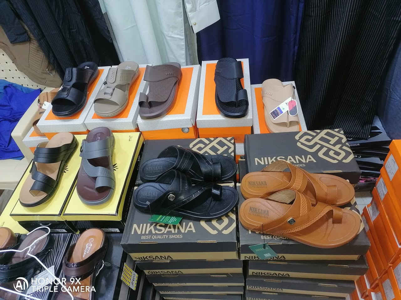 بسم الله ماشاء تبارك الرحمن..
وجبه شحاطات رجالي جديد وطبي و اسعار مناسبه.
العنوان القائم الشارع الي مقابل المول المركزي سوق الحشاشات مجاور مطعم زاد الخير..
محل انمار الراوي حياكم الله


**إذا كنت صاحب هذا الإعلان وتريد حذفه لأي سبب، رجاءا أرسل رسالة إلى الدعم الفني**