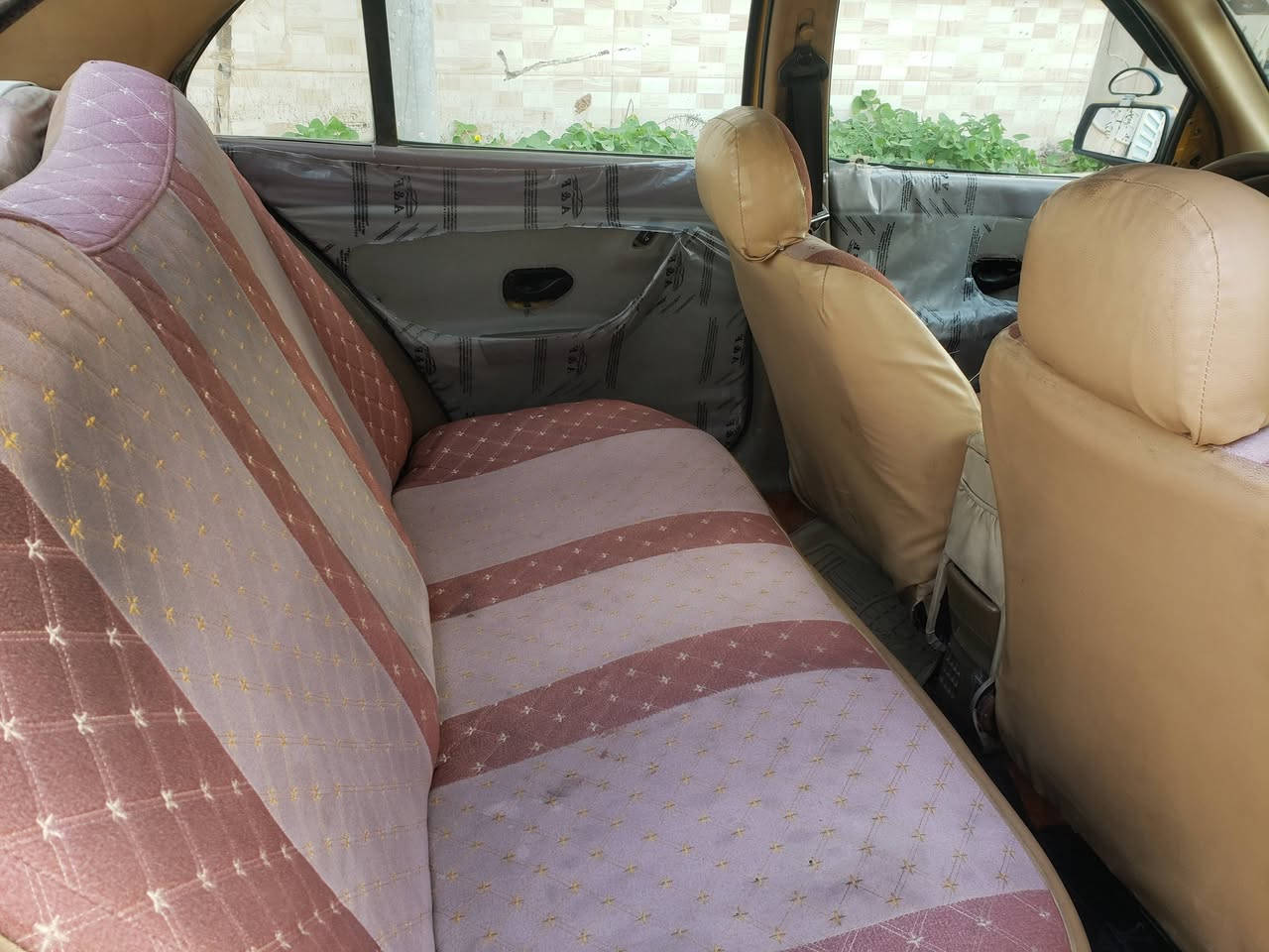 سلام عليكم
سمند 2011بغداد دولي سنوية وهزه جديد محرك وكير يارس 1600جديد دوشمه وكاعيه جلد وتخم تايرات جديد شرط تحويل فقط
السعر 37$
خانقين 
***********
