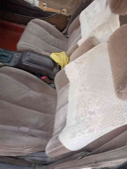 السلام عليكم  سيارة مارك للبيع 
محرك ونجي كير جديد تبريد ثلج  حداديه زينه جهة اليسار كامله مبدلها كلها راديتر جديده كهربائيات كلها شغاله سياره جاهزه ترايك وين متريد سعرها ٣٥ وبيها مجال سنويه نهاية ٢٦ ياله تنفذ ***********
