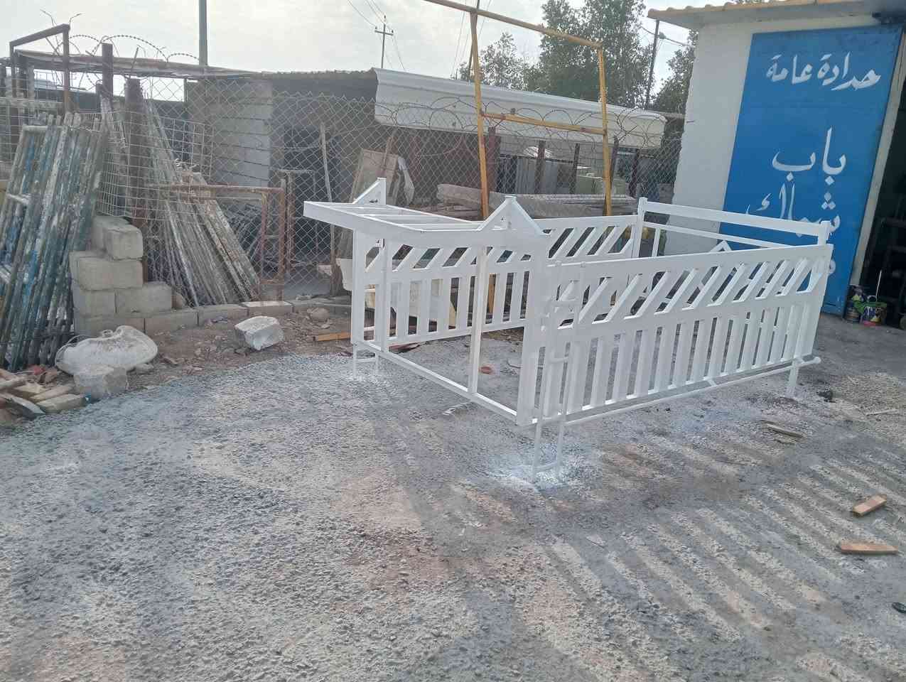 محجر كيا بنكو ٧جنگال جديد لبيع ويوجد تفصال لمن يرغب حسب الطلب عنوان ناصريه طريق شطره نصريه مقابيل شركه ابداع الناصر اتواصل او الستفسار اكثر اتصل ***********
