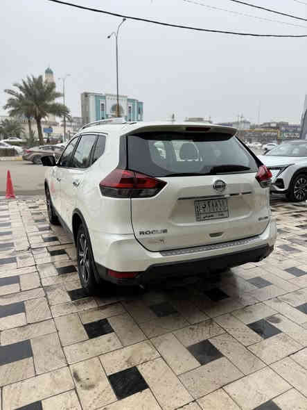 روج موديل 2018  فول مواصفات sv فور ويل سياره كامله مكمله تراي مالها مال وكالة ما ناقصها اي شي مواصفات روح الفول المعروفه
صندوك كهرباء
خزن ميموري 
تدفئة وتبريد كشنات 
اربع كامرات وحساسات وردار وتوقف ذاتي وهواي مواصفات اخرى
السعر 13,500$
المكان / الفلوجة شارع العام مقابل الجسر الجديد
وبيها مجال بسيط للشراي
للاستفسار الاتصال على/
***********
