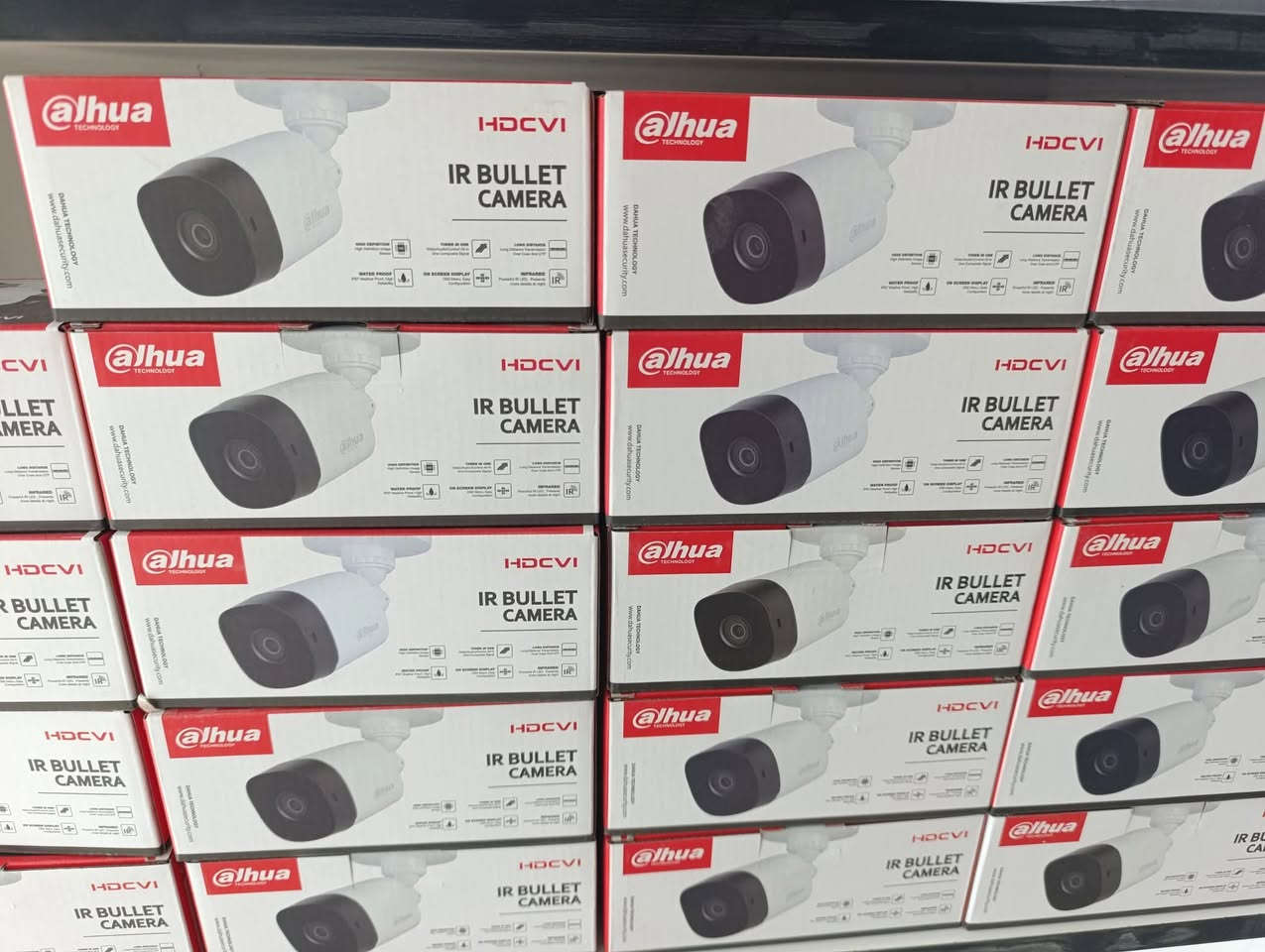 💥💥في ذي قار  💥💥

💥  كاميرات المراقبة = أمانك بيدك! 👌

اليوم كاميرات المراقبة هي ضرورة لكل بيت ومحـل وشركة 

أهمية وجود كاميرات المراقبة:
🛡️ تحمي ممتلكاتك: تكشف أي محاولة سرقة أو اعتداء.  
📱مراقبة من أي مكان: تابع بيتك أو شغلك مباشرة من موبايلك.  
🌗 رؤية واضحة ليل ونهار: توثيق واضح لكل لحظة وبأعلى جودة.
🔍 توفر دليل قوي: إذا صار حادث، الكاميرات تكشف الحقيقة بالصوت والصورة. 

تحتاج كاميرات؟
إحنا نوفر الك تجهيز وتنصيب كاميرات مراقبة بجودة عالية وأسعار تنافسية ومن💥💥( ماركة دهوا وهيكفجين الاصلي )💥💥

✅ تركيب بشكل منظم يغطي الزوايا المهمة
✅ ربط الكاميرات بأجهزة الموبايل  
✅ ضبط الإعدادات حسب احتياجاتك الخاصة مع شرح طريقة الاستخدام خطوة بخطوة

📞 مكتب المهندس لكاميرات المراقبة ومنظومات الانترنت
الناصرية -الموحيه شارع السايدين - فرع تجهيزات اكرم 
المهندس سلام عبد علي 
📱 ***********
