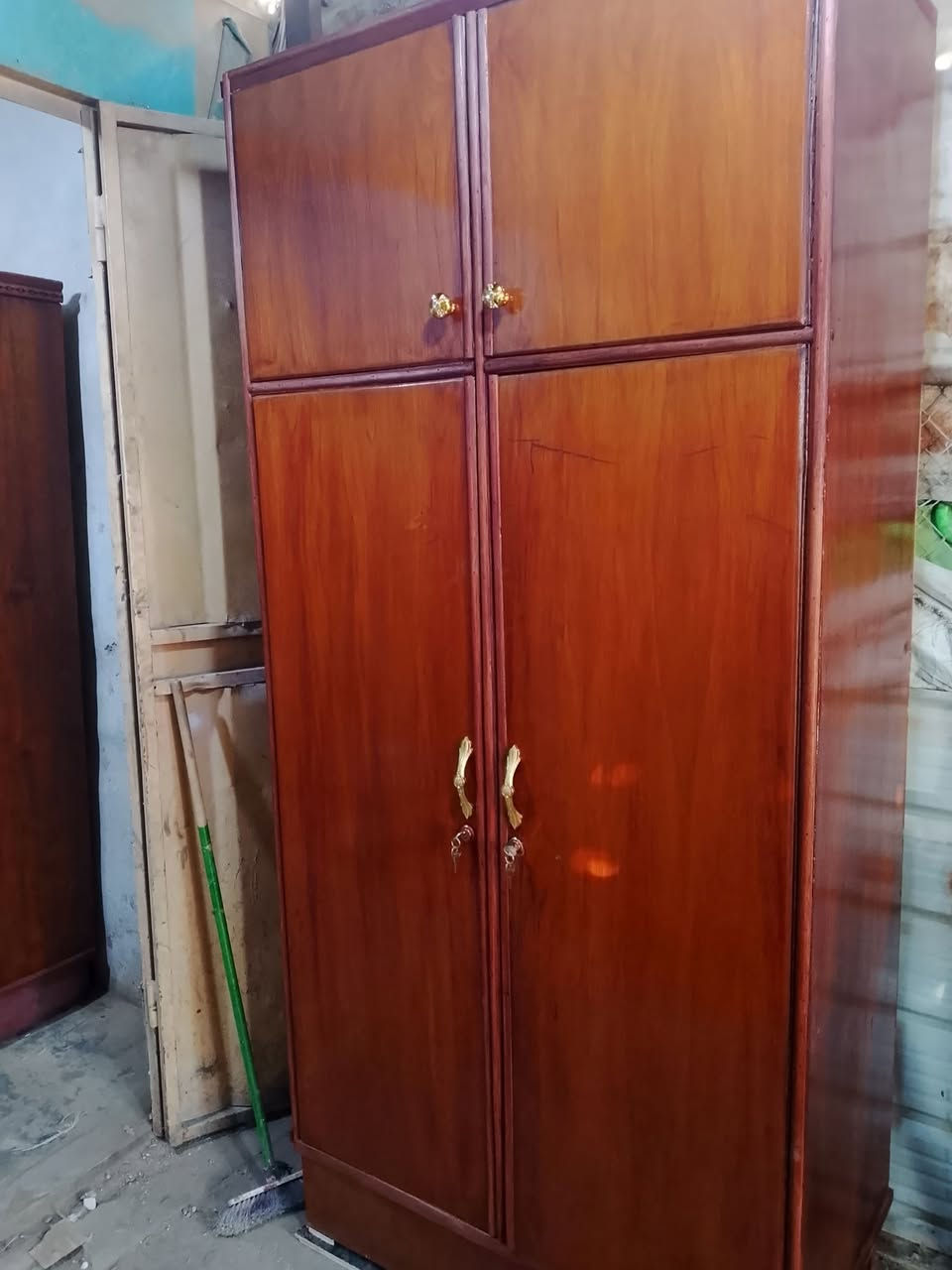 كنتور بابين ملحق كنتور نضيف جدا جدا جدا كامل من كلشي سعر ٩٠ الف مكان بغداد شعله جكوك موجود توصيل داخل بغداد ***********
