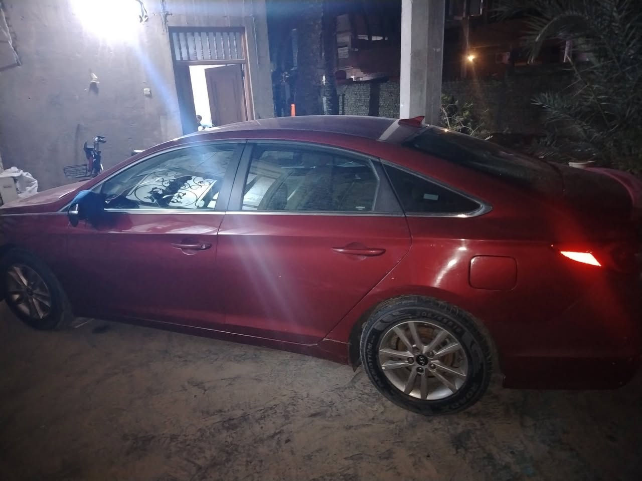 السلام عليكم
سياره سوناتا موديل 2016 وارد أمريكي راعيه موجود مدور ثاني يوم رقم أربيل موصفات السياره تحكم استيرن
شاشه كامراه خلفيه السياره مكفوله من كلشي جاهزه
ماعده ضربتها بمريكا والسياره كدامك مكاني بابل المركز
السعر 135 ورقه وبيه مجال
رقم الهاتف ***********
