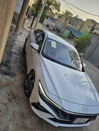 ماشيه 35 فول سياره فتحه بصمه جلد والى اخره  موديل 24 السعر 135 ورقه بي...
