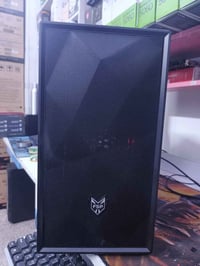 تجميعه Pc   جديدة فقط الهارد مسخدم  تحتوي على كرت مدمج  ملاحظة فقط كيس...