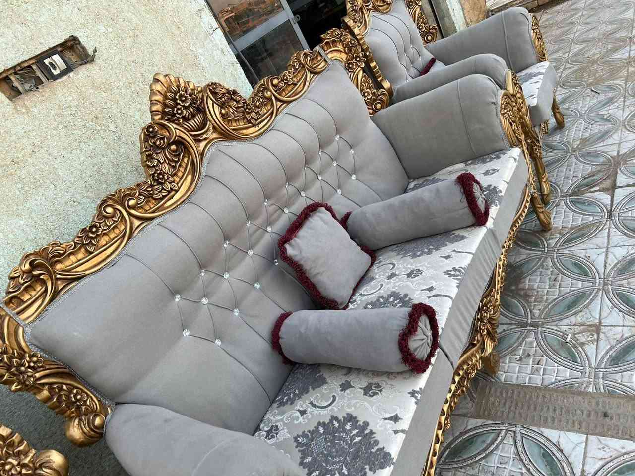 تخم ملكي ١٠ مقاعد اخو الجديد عنوان دوانيه تقيه يم ساحه توديع معمل ومعرض ورده الربيع رقم *********** بي وتساب متواجدين
