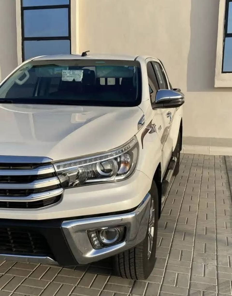 سلام عليكم ورحمه الله وبركاته من رخصت الادمن ،
اخوان تيوتا هايلوكس كلك ادوات ادوات موديل 20 نضافه فول واحد على واحد ماشيه 2000 كيلو فقط باعتبارها زيرو مكفوله كص وسرقه وعشائر السعر 80 قفل رجاءً ،
رقم الهاتف ‏‪0782 146 8615‬‏ ،
وبالخدمه .
