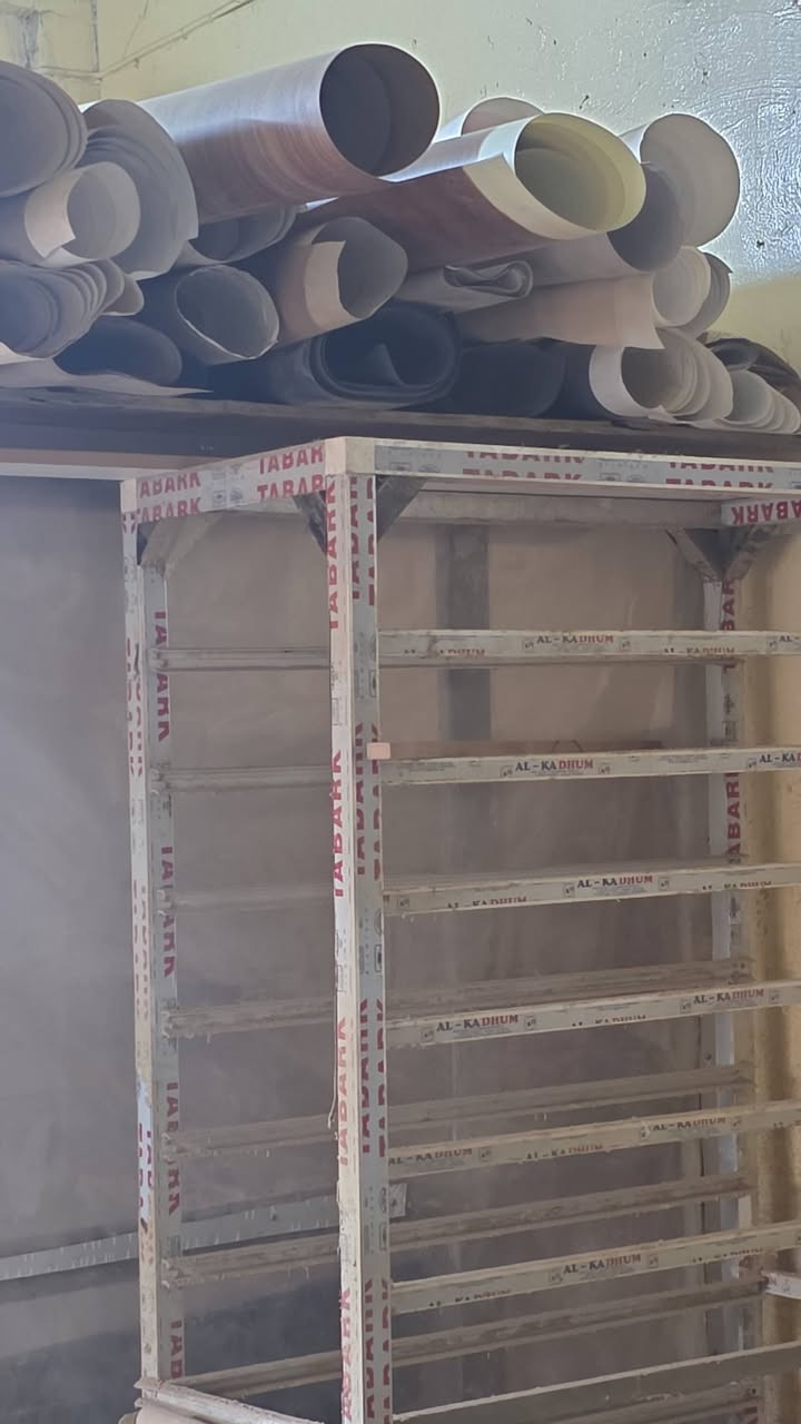 السلام عليكم..للبيع معمل hdf كامل متكامل cnc 2×4 بالون تركي طبلة وحدة قياس ١٢٠ ×٢٤٠ كمبريسر ٣٠٠ ...... الوان خير من الله مسدس رش مع ستاند مع ستناد دوار  وباقي الملحقات النواعم موجودة وياه  .... الشراي  بخدمتة  السعر الكلي  ٦٥ ورقة.  ***********
