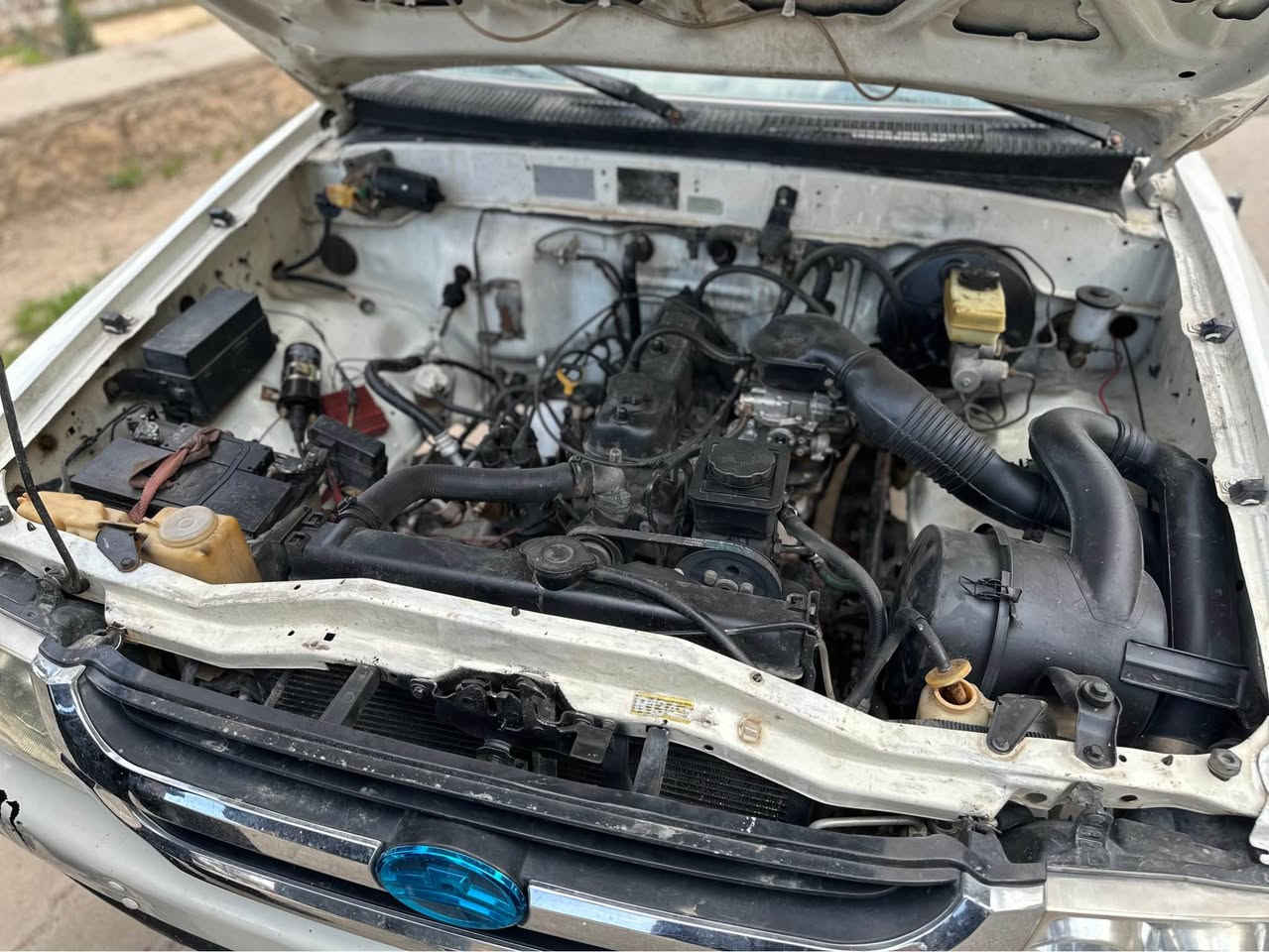 موديل 2007كابريته ر گيرو مه كينه به شه رت بي ته قه و ره قه مالي كاسبي پاكو خاوين جوار تايه ي جه به لي لوكي له ژيره مالي دوسته 27گه لا و مه عامه له يكي برايانه ره قه م *********** Singapore
