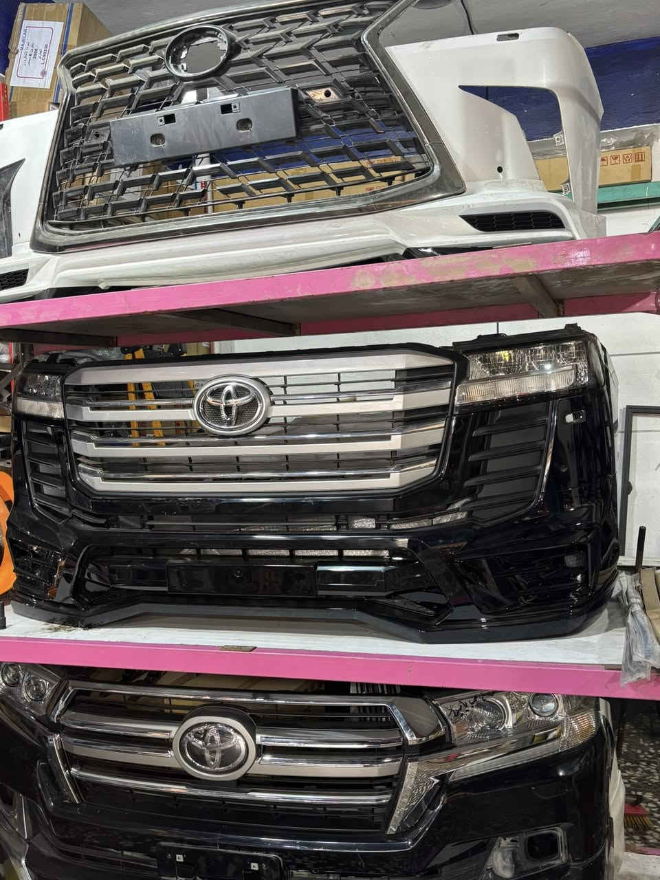 حياكم الله اخواني الاعزاء 

من رخصة الادمن المحترم 

يعلن مجمع اوساكا عن توفير كافة قطع غيار سيارات لاندكروزر لكزس برادو من موديل ٢٠٠٨ الى موديل ٢٠٢٥ 

اصلي جديد ومستخدم 

متوفر توصيل بغداد وكافة المحافظات

قطع غيار صيانة تحديث زيوت

بغداد الكرخ / صناعية البياع / الشارع الثالث


**إذا كنت صاحب هذا الإعلان وتريد حذفه لأي سبب، رجاءا أرسل رسالة إلى الدعم الفني**