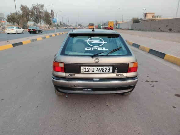 السلام عليكم استرا موديل 91 شرط  الوكاله والتحويل  كابون بانزين رقم مسطره سنويه جديده مكينه كير شرط طخم ورا كدام شرط تايرات جدد باتري جديد السياره جاهزه ع الاخير بلا ضرر بلا معجون شرط فقط بخ جماليه السعر 42 وبيها مجال بسيط *********** /***********
