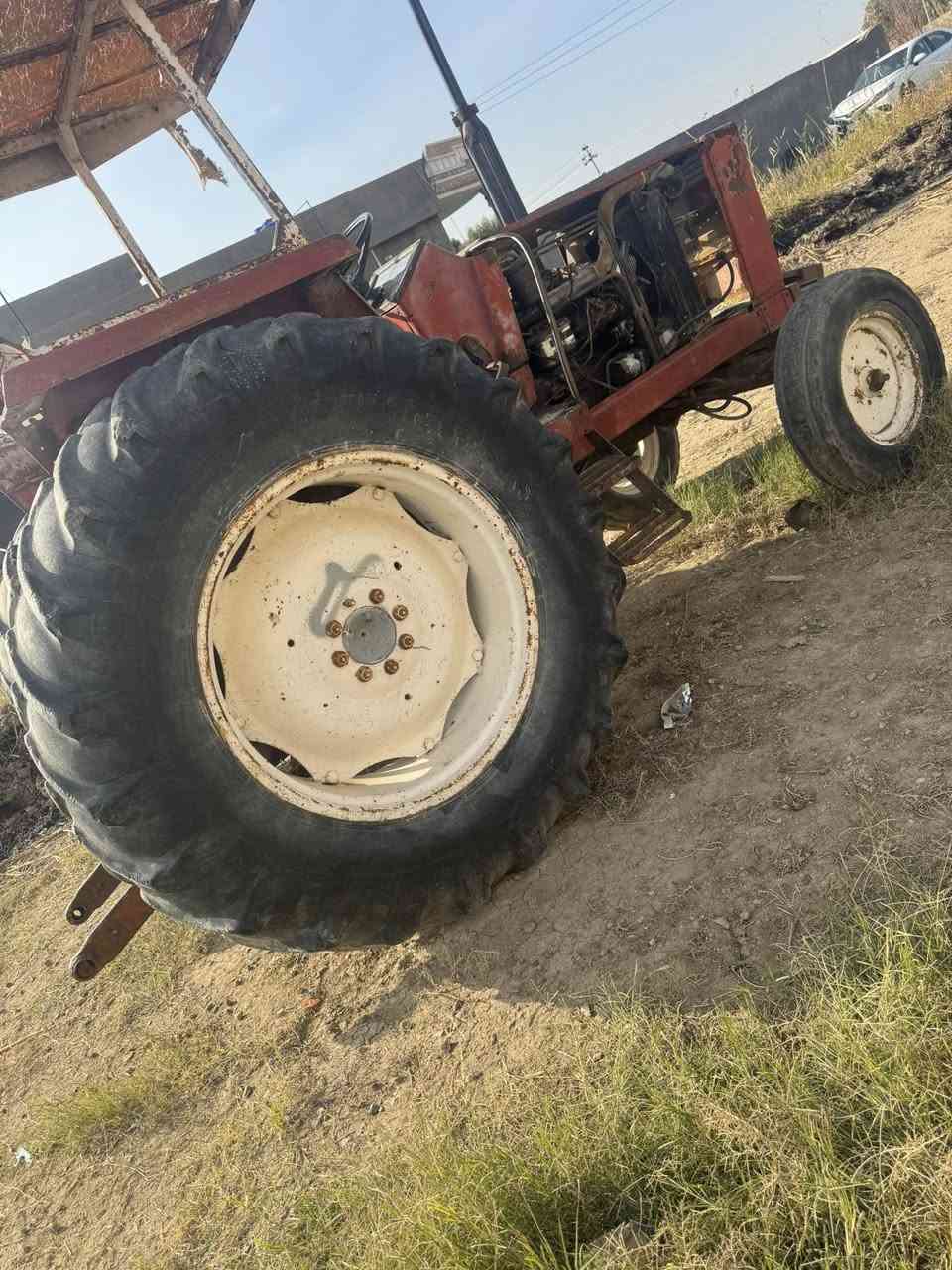 السلام عليكم مكينه للبيع وياه غراض موضحه بالصور السعر(سبع مليون ونص ) 
المكان بابل مشروع المسيب السريع الدولي قرب محطه جنه الفرات 
تفاصيل اتصل عل الرقم ‭٠٧٧١ ٨٧٤ ٣٦٣٢‬
