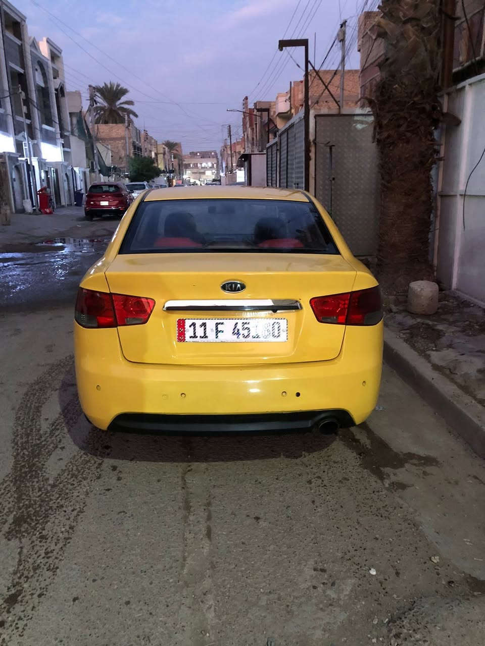 السلام عليكم
سيراتو للبيع مديل 2011
السيارة فول مواصفات ما عدى البصمه 
السيارة كلين تايتل دكشن عالي 
السيارة ما ناقصه شي 
مكان السيارة بغداد 
السعر85$
للاسفسار اتصل على الرقم
***********
