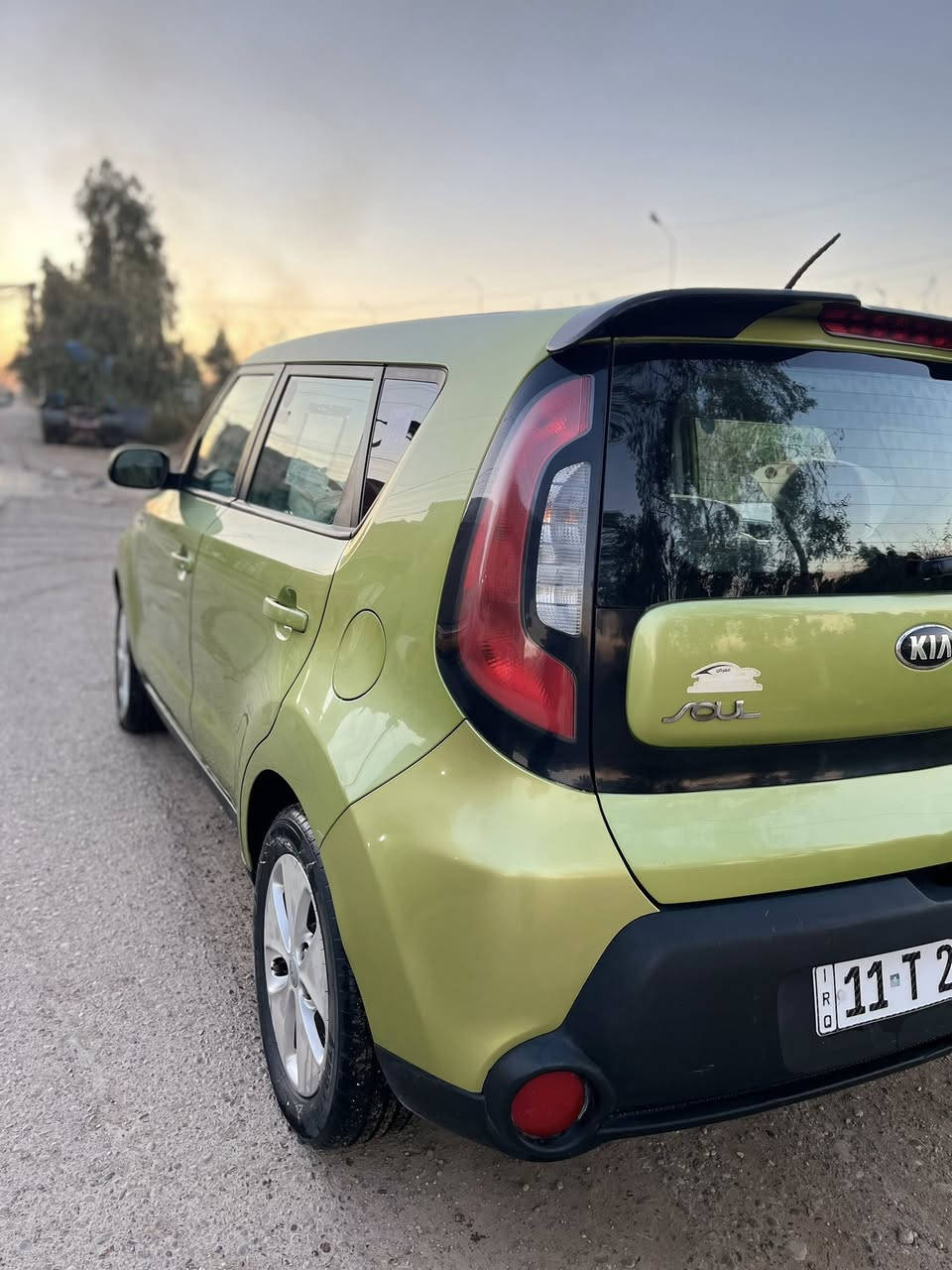 السلام عليكم للبيع كيه صول مديل 2015 شاشه كامره خفيه تحكمات صفحتين مري شفط وارد أمريكي حادث فقط جاملغ امامي ونفسه مصلح ليبل واحد كفالة عامة ما عاد جاملغ السياره وجديده كل نقص ما بيهه السعر110 مكان السيارة بغداد قرب مرور الحسينية للاستفسار رقم الهاتف ***********
