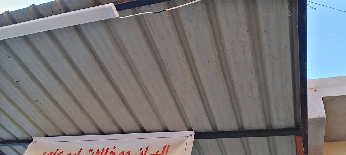 السلام عليكم سقيفة للبيع
ب125 بيها مجال 
التواصل على الرقم  ***********
