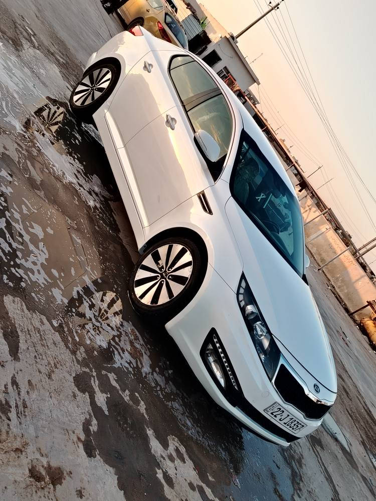 السلام عليكم للبيع كيا 2013 خليجي كفاله.  مكينه 2400 دوش رقم. اربيل الإنكليزي  جديده ومناقصها شي الحمدالله مكينه كير عل وضع الشركه  ماشيه 160حقيقي شرط الفحص
السعر 150
المواصفات
بصمه أبواب وتشغيل
شفتات ستيرن
تبريد قطعتين
ترحيب
لد امامي
دبل كزوز
ويل كروم
اشاير مري وشفط
الاستفسار الاتصال على الرقم مكاني ديوانيه 
*********** ديوانية, القادسية
