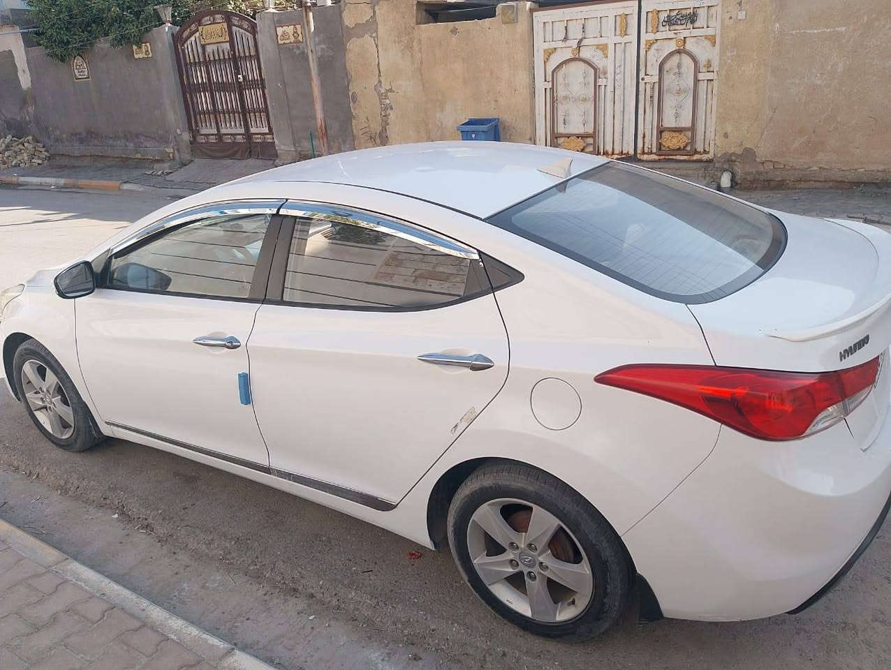 النترا مديل 2014 خليجي
مكينة 1600
رقم أربيل
سنوية جديدة رقم انكليزي
سونار موجود ب الصور 
تخم تاير جديد  باتري جديد وشاشة وكاميرا جديدات 
السعر 122 وبيها مجال 
العنوان واسط النعمانية 
***********
***********
