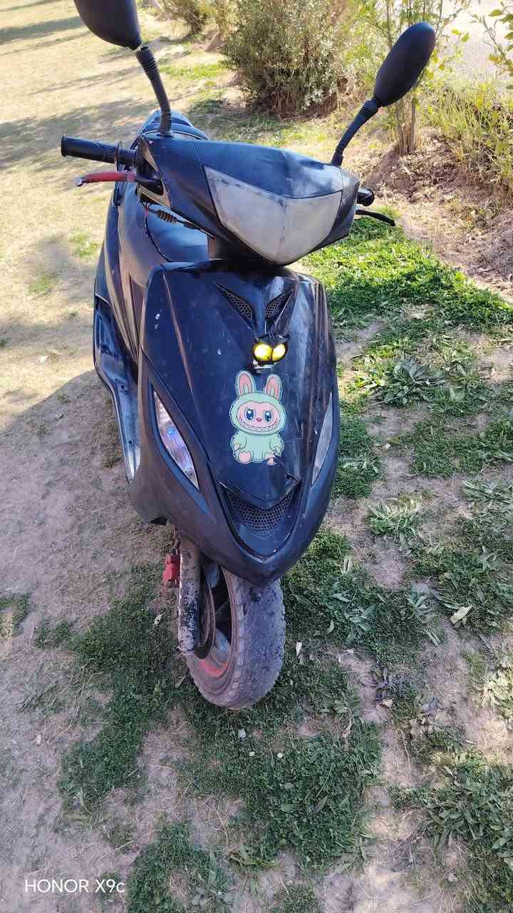 درجة ماكس عدله شغاله وكامله نقص باتري وجوزه فقط
شلعه ومعدل فول شغاله هنده باقي التفاصيل ال تصال ب ***********
عنوانه بغداد ابو غريب الزيدان
