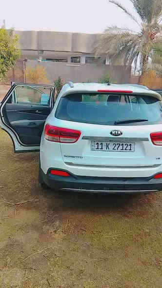 السلام عليكم 
للبيع كيا سورنتو (SORENTO)
موديل 2015 شكل 2016
مواصفات 
نظام ترحيب 
علامة سورنتو بالدواسة ضوئية
انارة تحت اليدات
8 حساسات امامية وخلفية 
كامرة خلفية 
نظام SPORT 
نظام ECO
شاشة بلوتوث 
تبريد 3 قطع  
كرسي السايق كهربائي
يدات نيكل 
مري شفط
بصمة ابواب
صافرة انذار 
3 منفافذ USB 
ويل حجم 19
محرك 6 سلندر حجم 3300
رقم السيارة مشروع وطني 
السعر 225 ورقة 
عنواني (بابل سدة الهندية)
***********
