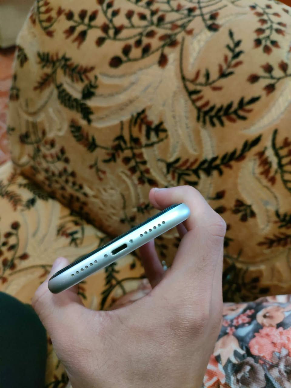 السلام عليكم ورحمة الله وبركاته
(للبيع فقط)
اخوان ايفون 11 عادي 
بلادي 
بطاريه 78 
ذاكره 128 
سعره 260 وبي مجال


**إذا كنت صاحب هذا الإعلان وتريد حذفه لأي سبب، رجاءا أرسل رسالة إلى الدعم الفني**