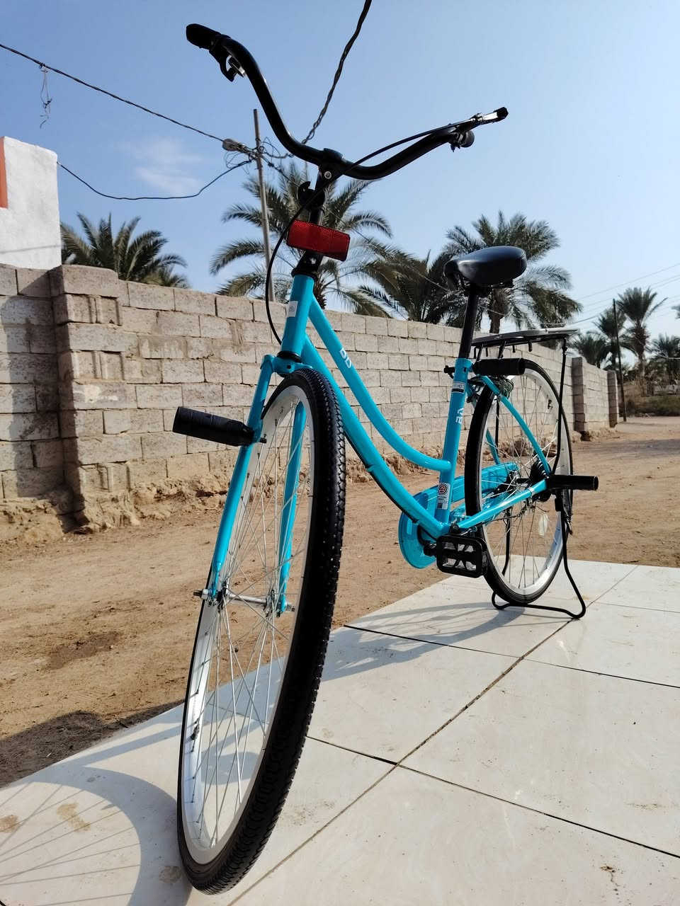 سلام عليكم 
 بايسكل بي دي للبيع 
قيم بل  يرضي الله


**إذا كنت صاحب هذا الإعلان وتريد حذفه لأي سبب، رجاءا أرسل رسالة إلى الدعم الفني**