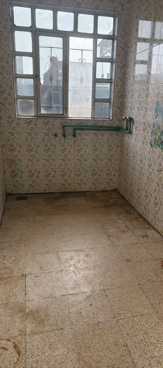 يوجد بيت الليجار  مساحه 100 متر حي سماح تسعين يم مدرسه الصيانيه السعر 225 الف
اللستفسار ***********
