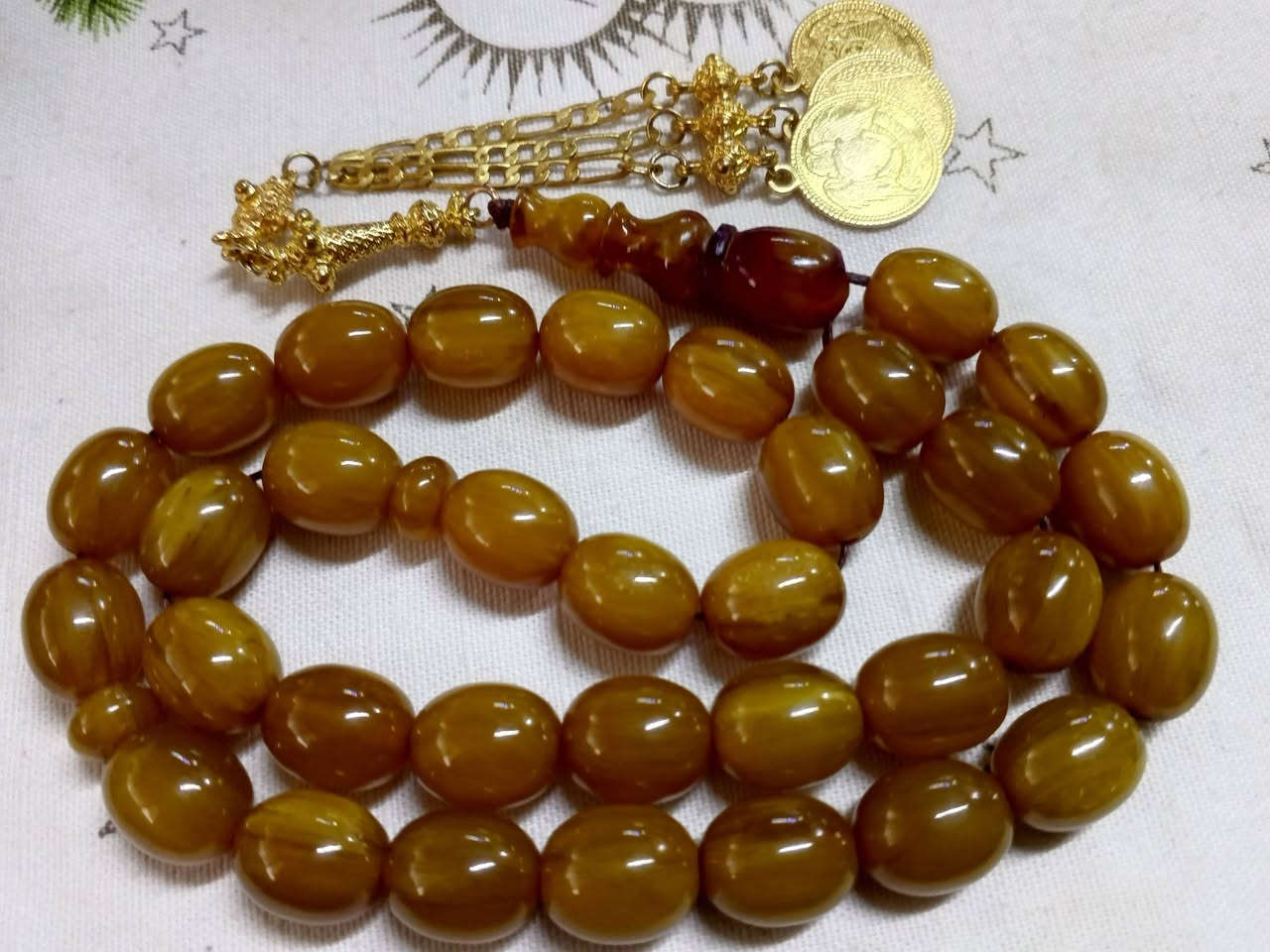 خليلي عينك عالمميز.......وجيبها ازا فيك اتجيبها.....

الوصف مسكي الماني معرق عرق شايب مزنرخراطة يدوية خام قديم خليلي عينك ع الشامة مغلفة بالكامل 33حبة زيتونية ملمس زبدة شامة وطقة وريحة حبر محمول يومي للشيوخ والباقي بالفيديو والصور ......  
تعليق نقطة مباركة مشاركة بيوصلك السعر والتفاصيل 
شحن لكافة المحافظات السورية واللبنانية مجاني 

#الشمالي طرطوس المدينة تاجر شنطة 
#ابوحيدر0990433674وااتس/0991980690


**إذا كنت صاحب هذا الإعلان وتريد حذفه لأي سبب، رجاءا أرسل رسالة إلى الدعم الفني**