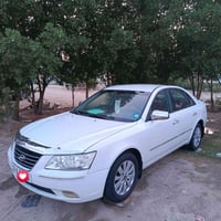 سوناتا خليجي 2009 مكينه 2400 محزمه بدون دواخل رقم بابل السعر 90 وبيها ...