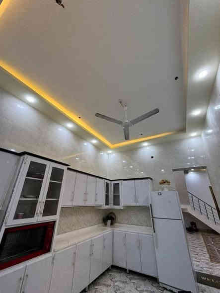 السلام عليكم الدار للبيع التواصل عل الوتساب ***********
