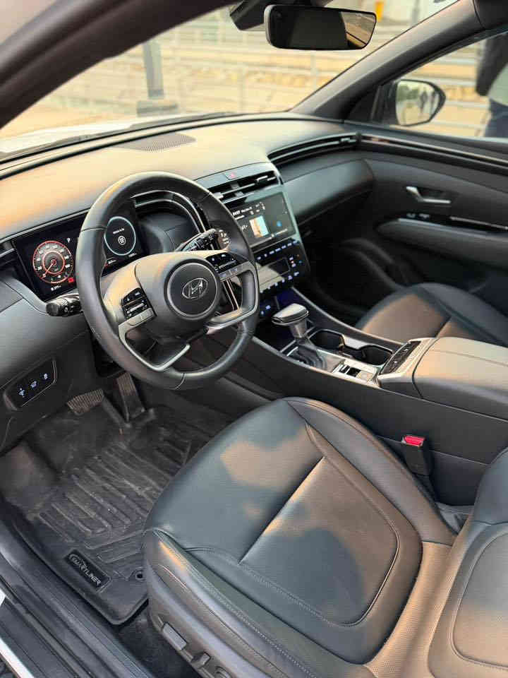 توسان 2024 
حادث فقط دعامي اماميه وشبرا بنيد 
فول موصفات XRTماعده الفتحه 
ماشيه 13
كشن كهرباء + تاتفه 
سايدبرك كهرباء 
***********
***********
