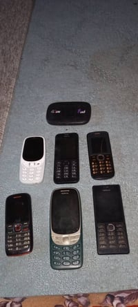 نوكيا • شغالة • بدون شاحن وبطارية