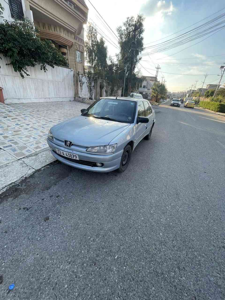 السلام عليكم
بيجو 306   
موديل 2003 
مكينه جديده مال كصه اكلج  جديد كير شرط 
غرفته جديده السياره كلش متعوب عليها 
رقم انكليزي 
انا الشرعي ماله 
4 قطع صبغ 
السياره كامله مابيه نقوصات بس كيجات 
***********
مكان موصل الايسر 
السعر 65
