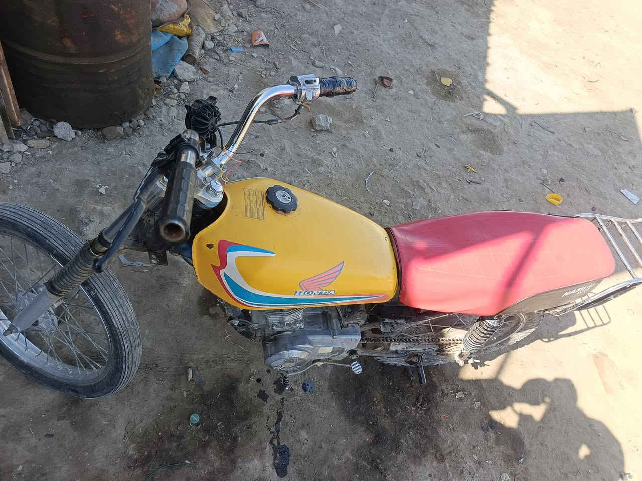 يالله اسلام عليكم دراجه ارشه للبيع ماعيزه شي هندر واحد كلك كلك كلك السعر خاص موشراي لاتعبني فدوه اروحلك


**إذا كنت صاحب هذا الإعلان وتريد حذفه لأي سبب، رجاءا أرسل رسالة إلى الدعم الفني**