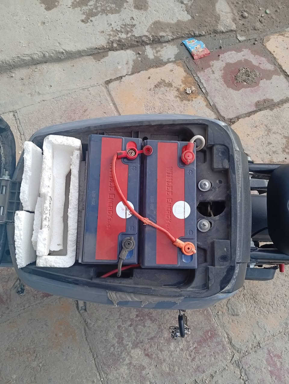 دراجة R9 للبيع بدلت بطاريات دبل مبدل بيه  مو حجم صغير  بسعر 200 الف بس البطاريات  وابيع 700 الف دراجة جديدة استخدام قليل العنوان الري واتساب ***********
