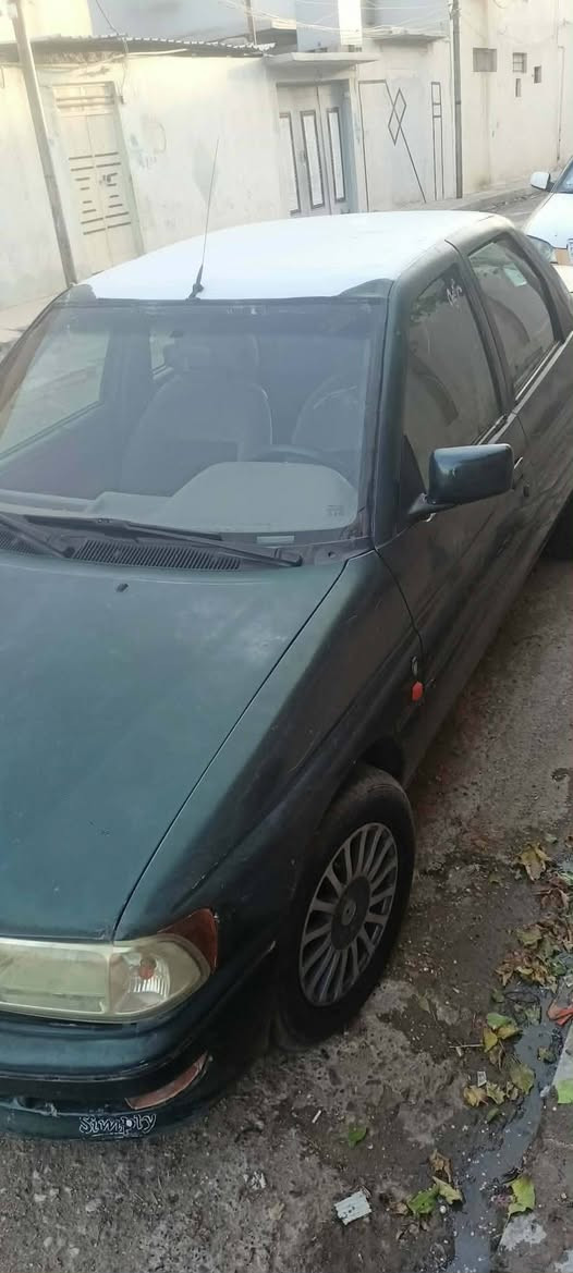 سياره فورت موديل ٩٤ سنويه ٢٧ رقم الماني شرط التحويل السعر ١٨ ورقه و مجال بسيط تلفون ***********
