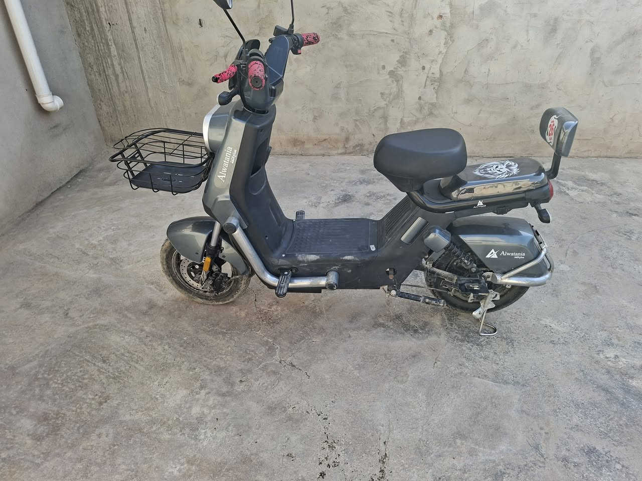 شرط  ناخذا  نضيف
5  بطريات  +  سوجين  بصمه
محتاج  فلوس   
سعرا 160  قفل  مو  شراي  لا  تراسني


**إذا كنت صاحب هذا الإعلان وتريد حذفه لأي سبب، رجاءا أرسل رسالة إلى الدعم الفني**