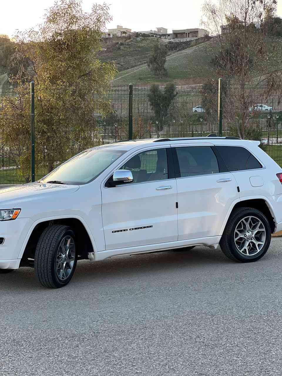 جيب كراند شيروكي 2020 مواصفات لمتد ماشي 48 الف ميل تفاصيل موجود داخل الصوره عنوان اربيل قضاء خبات
***********
