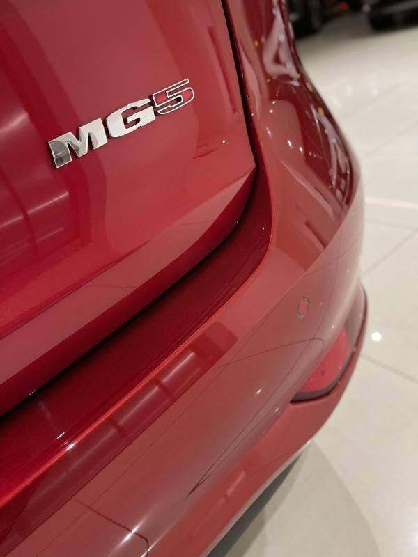 MG5 2024 comfort

مواسفاتي كومفورت بەسمە شاشە کامیرە حساس ناو زەرد زەمانی شەریکەی هەیە هەموو سیرڤزیی لە شەریکە کراوە 24 هەزار ڕوشتوە ڕەقم هەوڵیر  شوین هەولیر
بی بویاخ تەنها ڕبع چاملغی پیشەوەی هەردو لایی PDR هەیە قوپی بچوک لە دەرگایی هە یە دەعامی پیشە وە شوختی هە یە

***********
 نرخی 98 مەجالی برایانە

