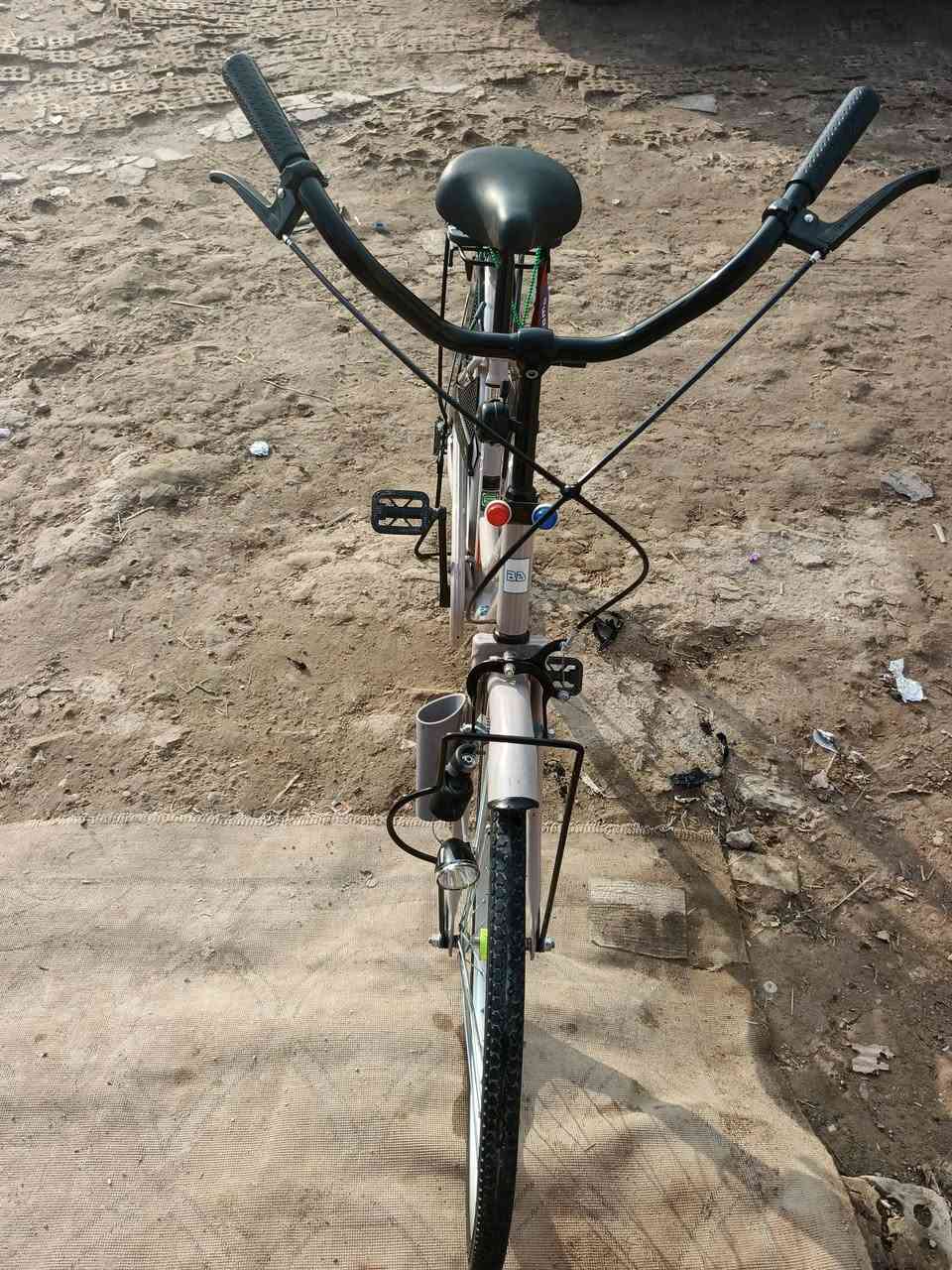 سلام عليكم  بيسكل لبيع بناتي بعده زيرو لبيع مستعجل عله بيعته سعر خاص / ***********
