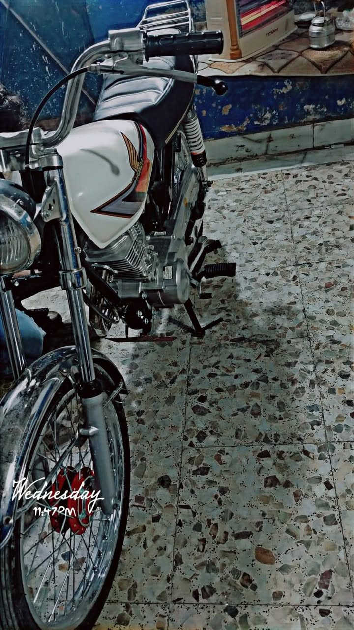 (سلام عليكم دراجه للبيع كلك توه معمره كله26 مكينه نامه اصلي ما مفتوحه سعر 700 وبيه مجال رقم ***********)مكلف بل نشر
