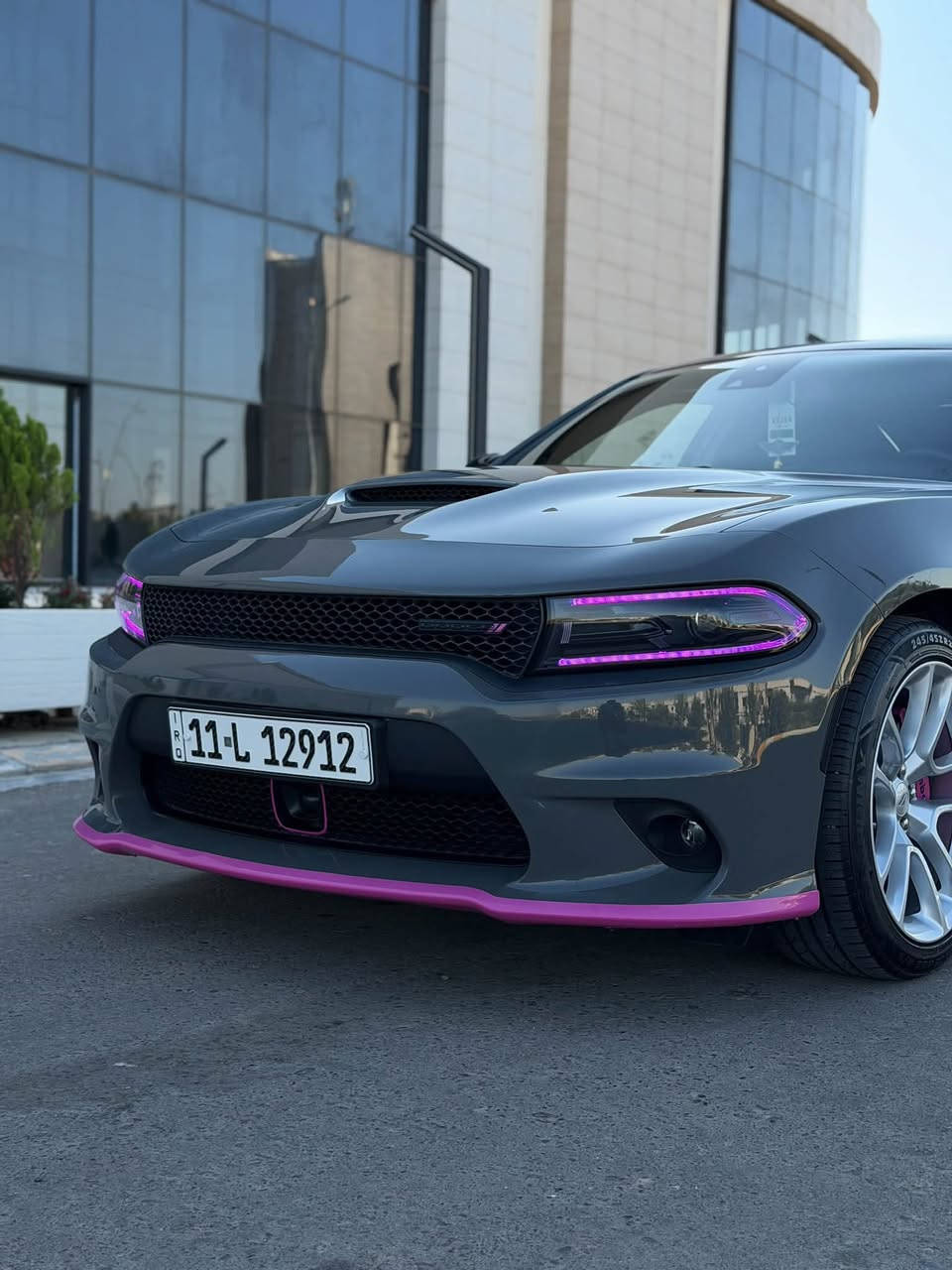 جارجر GT خليجي 2023 وكالة هارلم
كفاله عامه ماشيه (19) الف كيلو 
لون سمنتي رقم بغداد مميز (12912)

رقم صاحب السياره ***********

