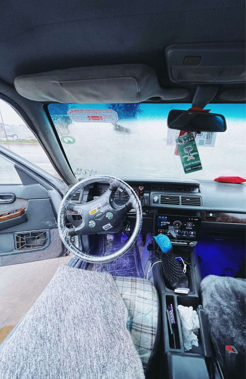 بسم الله الرحمان الرحيم 

نیسان سدریک ٢٠٠١ سەیارەکە نمونە لە پاکی و لە جوانی پێش و پشتی کەپسە بێ چاڵ و قوپاوی پێشتر تەکسی بوە کامل بۆیاخە لەسەر ساخی گێڕ و مەکینە و ئەکسل و تەقەو ڕەقە بەشەرت ١٠٠ فیتەر مەکینەی سفرم کردۆتە سەری ماشااڵلە سەیارەکە نمونە لە جوانی سەنەوی تا ٣٠ تازەیە ڕەقەم سلێمانی کامل کارەبایتی مەزبوتە شاشە ئایپات و کامل جوانکاری بۆ کراوە زینۆنە  هیچ نوقسانیەک نادۆزیتەوە لەم سەیارەیە 
یان بۆ فرۆشتن یان گۆڕینەوە لەگەڵ مەلیکە بۆ نرخ چات بکە 
سلێمانی
***********
*********** Singapore
