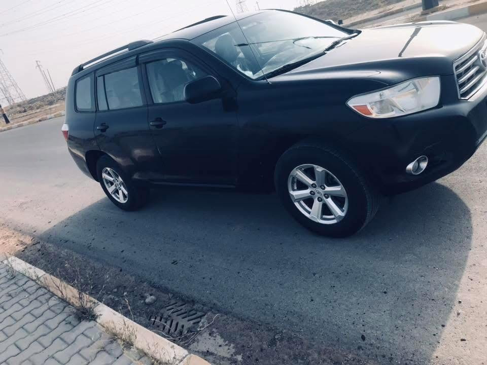 السعر 175 $💵 بيها مجال بسيط نقد لا قسط ولا مده
تويوتا  هايلندر 2010 وارد امريكي 🅿️
#كلين_تايتل_ليبل_واحد 1️⃣
سالمه من الحادث والغرق ✅
اللون اسود◾️

رقم صلاح الدين / مميز ( 582 ) سنويه لل2029 
سياره بأسمي شرط الغرامات والتحويل 

محرك 3500 / 6سلندر  شرط
كير بدون اي عيب شرط
السياره 7 راكب

سياره مال جناي اني #5شخص امتلكها 
يعني استخدامها شخصي وبيت برغي ما ناقصها 

كلين طابه للعراق والسونارات مرفقه بالمنشور 
خارج العراق وداخل العراق 
بيها فقط #شخوط ✅

تدفئه ♨️ وتبريد 🧊ثلج  / قطعتين ما بيهن عيب

صدر امامي وخلفي 4️⃣ كله جديد 🆕
 تايرات 4️⃣ جديده شرط 🆕

مكان السياره ( صلاح الدين / بيجي )
 سعرها 175$ ومجالها بسيط
رجاءً ما اقفل السعر بالاتصال 
تعال شوف بعينك وتدلل 

للاستفسار 
***********
***********
