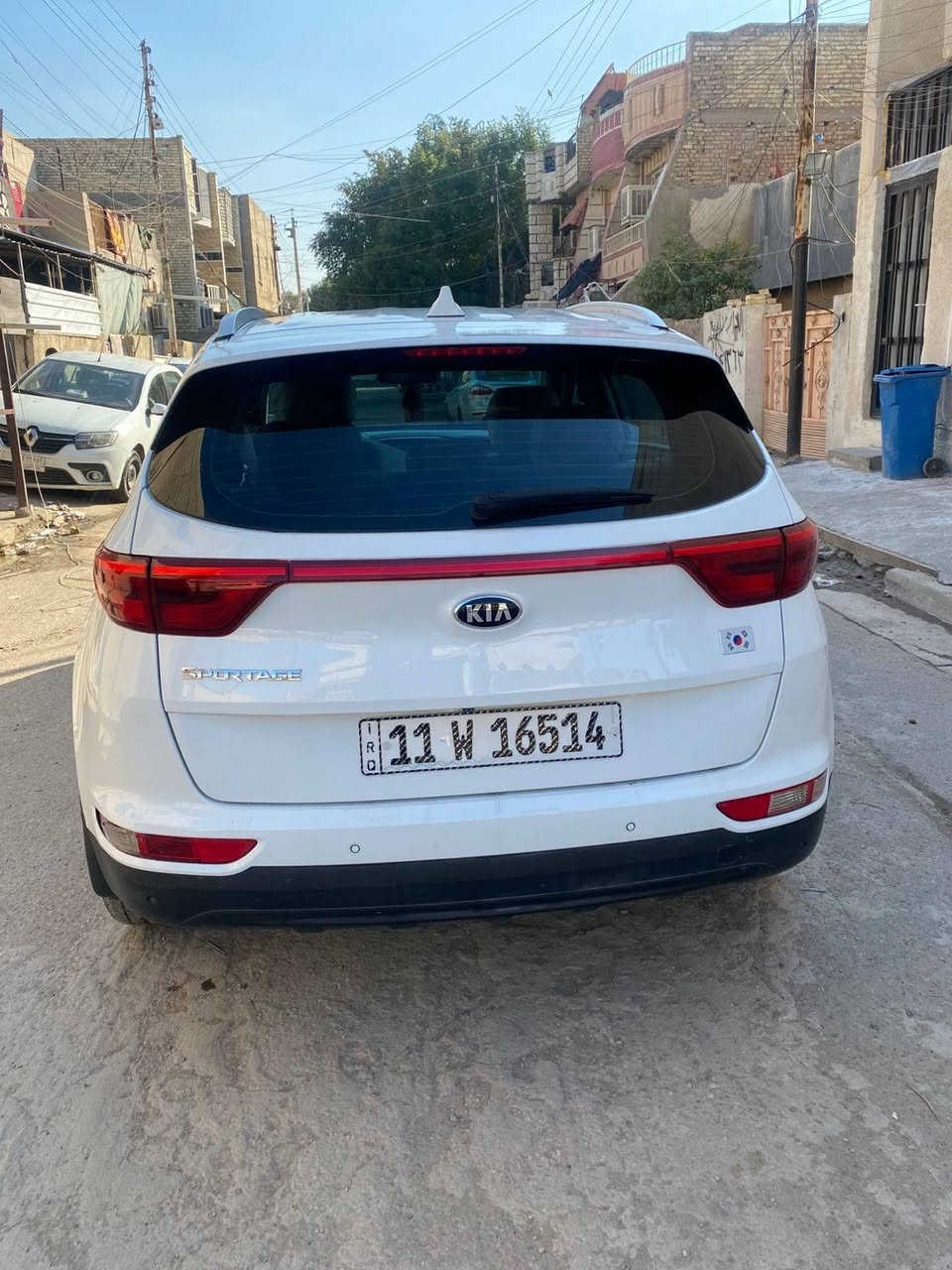 سلام عليكم من رخصت الادمن المحترم
كيا سبورتج خلجي مديل ١٧ موصفات 
معروفه صندوك كهرباء بصمه 
حساسات خلفي امامي كفاله 
عده بارد بل باب سايق فقط 
محرك ٢٠٠٠ ممفتوح كير ماشيه ١٢٠
تخم تاير جديد سنويه وهزه 
جديده تحويل مباشر سونر موجود 
مكان سياره بغداد شعب 
سياره جاهزه من كلشي 
السعر 170 
***********
