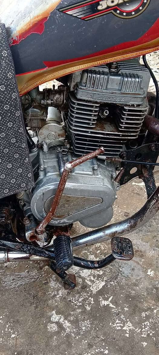 سلام عليكم جنيه شغاله محركه بلادي حيل نضيف شغاله نكره وياله جدد تايرات جدد يرادله ترتيب قيم بالي يرضي الله  واخذه


**إذا كنت صاحب هذا الإعلان وتريد حذفه لأي سبب، رجاءا أرسل رسالة إلى الدعم الفني**